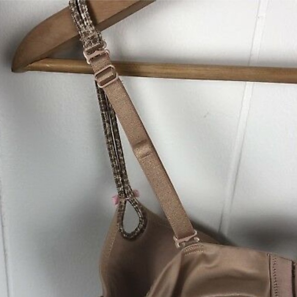 Nude Victoria Secret Push Up Bra - Picture 2 of 6